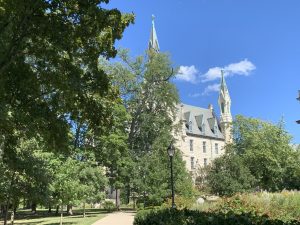 Building and trees on college campus